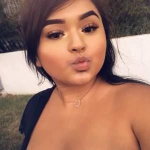 Meet your Posher, Luzviminda